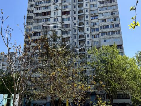 квартира за адресою Каштанова вул., 4