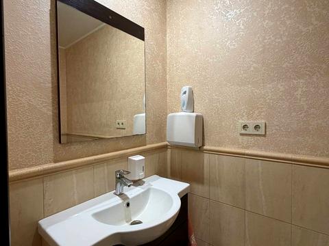 комерційна за адресою Подільська вул., 175