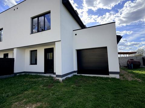 дом по адресу Центральна
