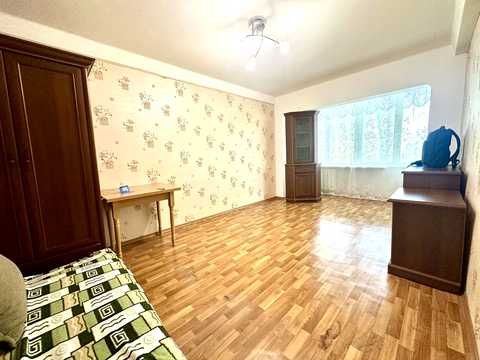 квартира за адресою Зодчих вул., 34
