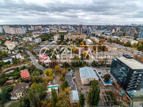 комерційна за адресою Миколи Міхновського бульв. (Дружби народів), 14-16
