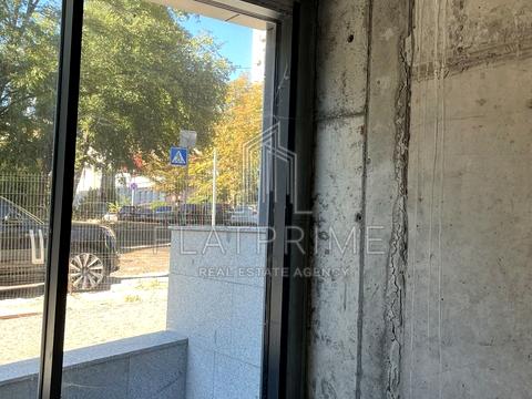 комерційна за адресою Предславинська вул., 20-Б
