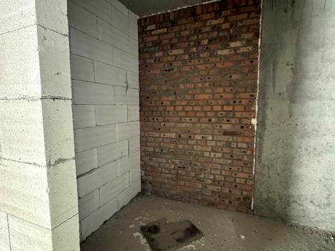 1864439564256605