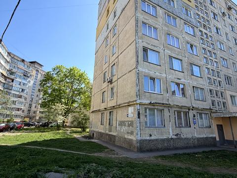 квартира за адресою Академіка Булаховського вул., 30-А