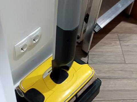 квартира за адресою Київ, Салютна вул., 1-Б