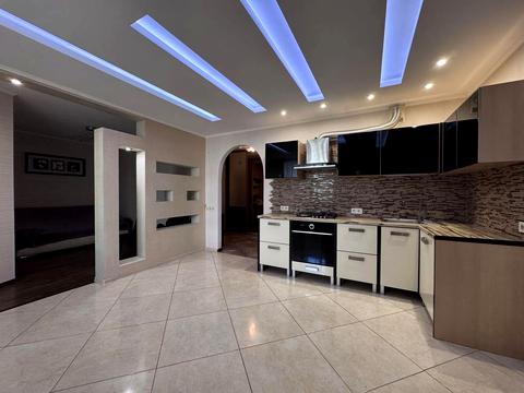 квартира за адресою Соборності України вул., 228а
