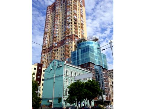 комерційна за адресою Жилянська вул., 118