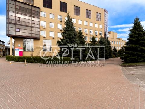 комерційна за адресою Здолбунівська вул., 7-А