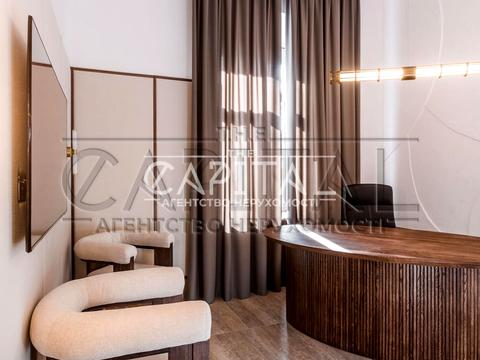 комерційна за адресою Саксаганського вул., 58