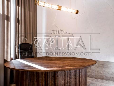 комерційна за адресою Саксаганського вул., 58