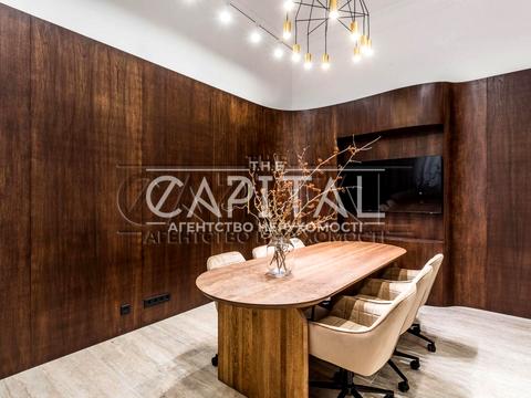 комерційна за адресою Саксаганського вул., 58