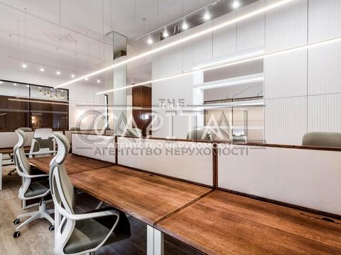 комерційна за адресою Саксаганського вул., 58
