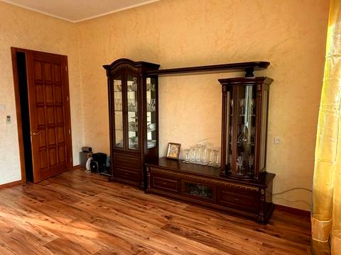 квартира за адресою Дмитра Скоробогатова вул., 5