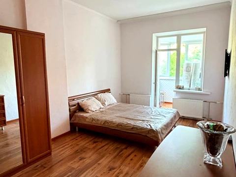 квартира за адресою Дмитра Скоробогатова вул., 5
