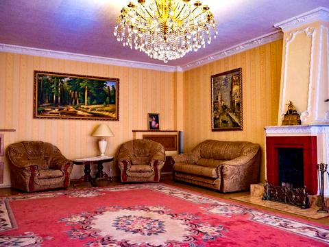 будинок за адресою Михайла Грушевського вул. (Карла Лібкнехта), 33