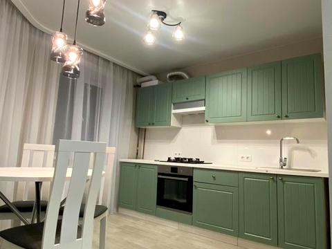 квартира за адресою Довженка вул., 24