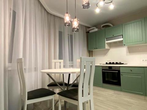 квартира за адресою Довженка вул., 24