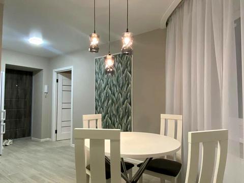 квартира за адресою Довженка вул., 24