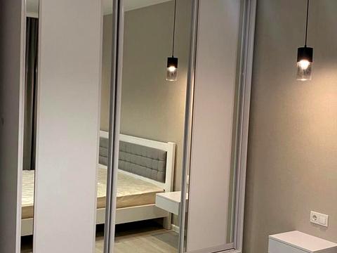 квартира за адресою Довженка вул., 24
