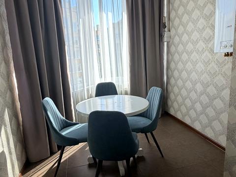 квартира за адресою Академіка Амосова вул., 63