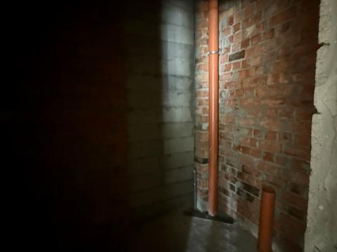 комерційна за адресою Малоголосківська вул., 21