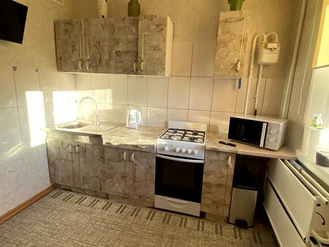 квартира за адресою Захисників України вул., 32