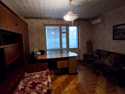 квартира за адресою Автозаводська вул., 4