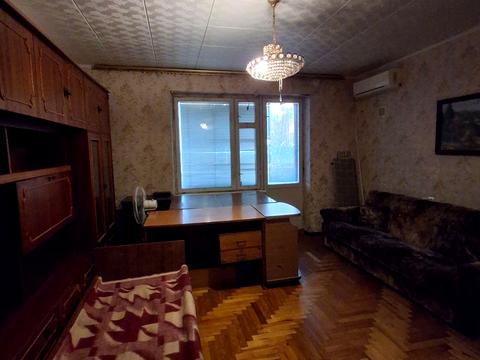 квартира за адресою Автозаводська вул., 4