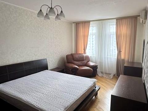 квартира по адресу Александра Мишуги ул., 2