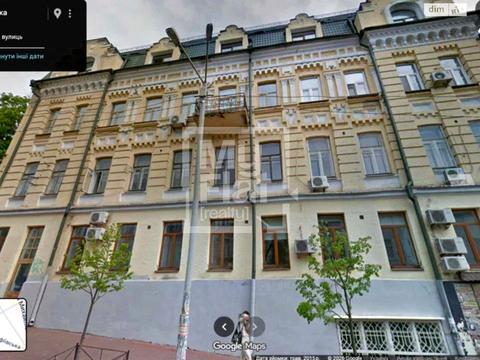 комерційна за адресою Софіївська вул., 18