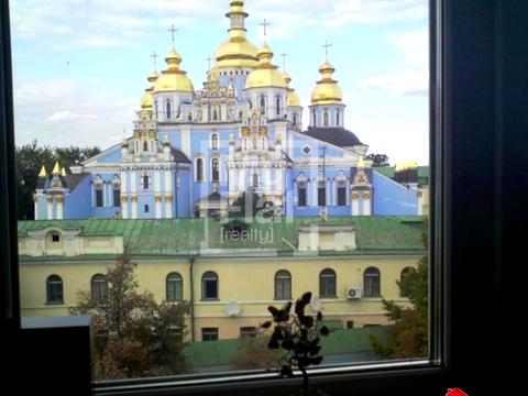 коммерческая по адресу Трёхсвятительская ул., 13