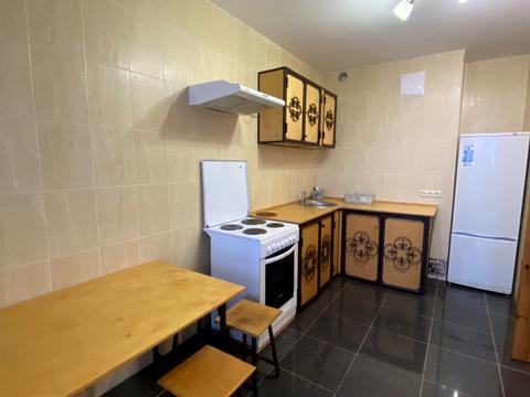 квартира за адресою Миколи Бажана просп., 1-А