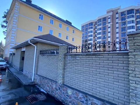 комерційна за адресою Велика Кільцева вул., 7