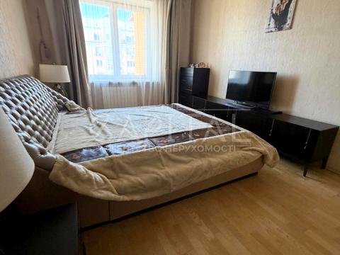 кімната за адресою Володимира Івасюка просп. (Героїв Сталінграду), 6-Б