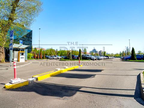 комерційна за адресою Ґарета Джонса вул. (Сім'ї Хохлових), 12-А