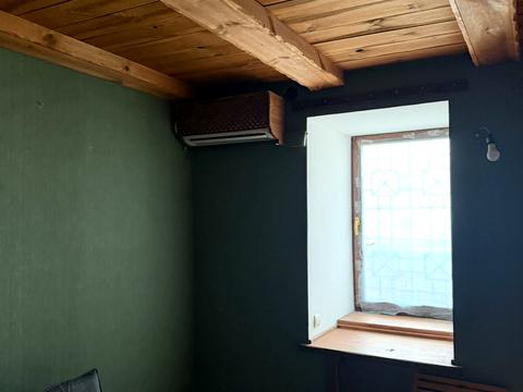 комерційна за адресою Військовий узвіз, 8