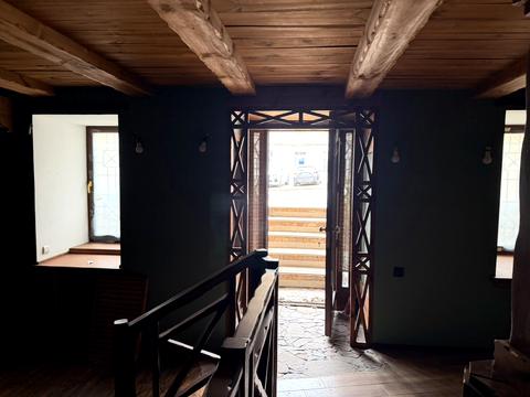 комерційна за адресою Військовий узвіз, 8