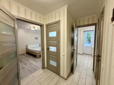 квартира за адресою Героїв Крут бульв. (Героїв Сталінграду), 9-А