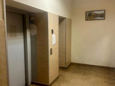 квартира за адресою Андрія Верхогляда, 2