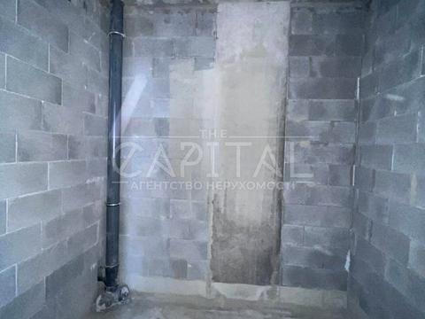 квартира за адресою Салютна вул., (Будинок 02301-02303)