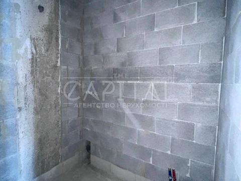 квартира за адресою Салютна вул., (Будинок 02301-02303)