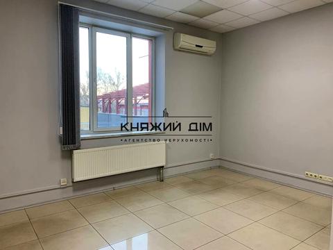 комерційна за адресою Охтирський пров., 3