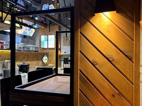комерційна за адресою Гоголівська вул., 22-24