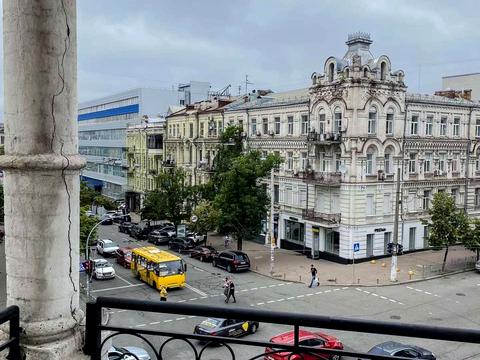 коммерческая по адресу Симона Петлюры ул. (Коминтерна), 13/135