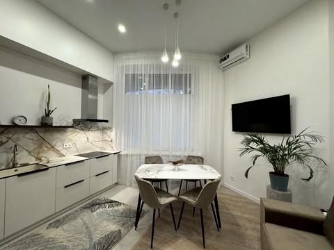 квартира за адресою Лазурна вул., 5 к13