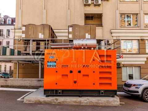 комерційна за адресою Жилянська вул., 7