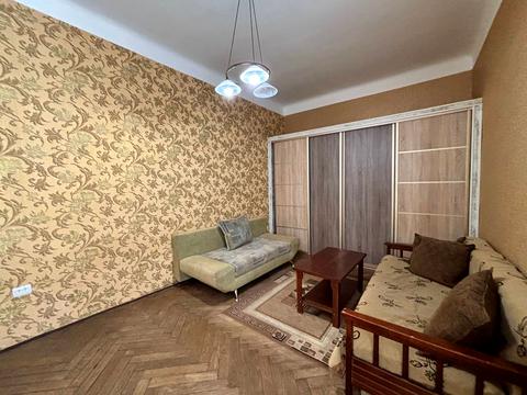 квартира за адресою Степана Бандери вул. (), 61