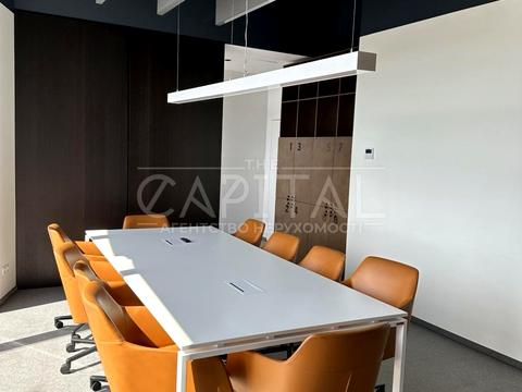 комерційна за адресою Лесі Українки бульв., 7-Б