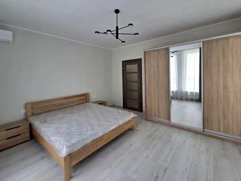 квартира по адресу Олеся Бердника ул., 1