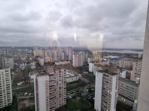 комерційна за адресою Олександра Мишуги вул., 12